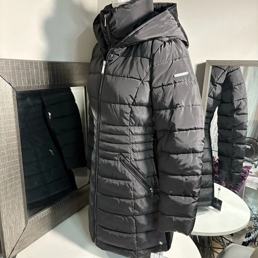 NWT Laundry by Shelli Segal woman’s puffer winter coat, size small - Picture 2 of 15